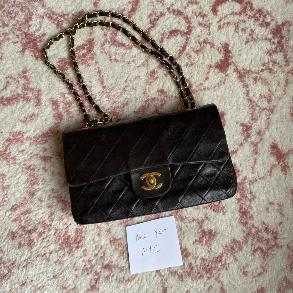 Vintage CHANEL Classic Flap